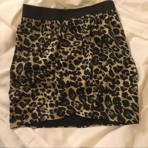 Vince Camuto Animal Print mini skirt